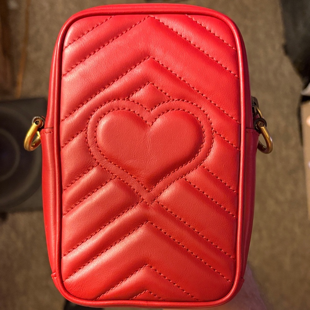 NIB Gucci GG Marmont Vertical Phone Bag - Red Matelassé Leather Full Inclusion - Picture 11 of 13